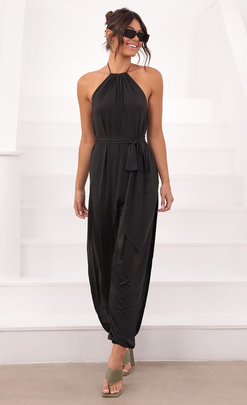 Picture Jumpsuit in Black. Source: https://media-img.lucyinthesky.com/data/Aug21_1/850xAUTO/1V9A8944.JPG