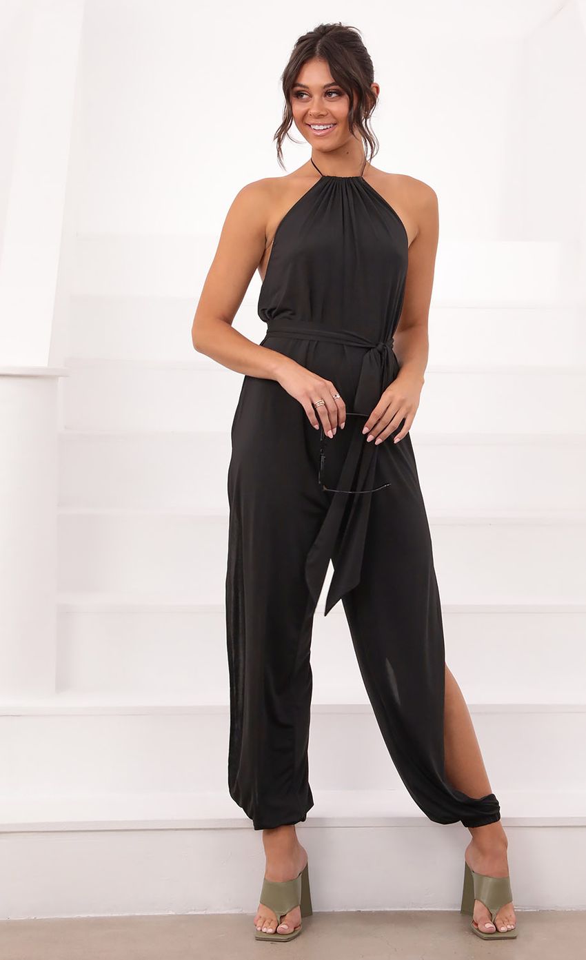 Picture Jumpsuit in Black. Source: https://media-img.lucyinthesky.com/data/Aug21_1/850xAUTO/1V9A9060.JPG
