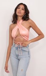 Picture Top in Peach. Source: https://media-img.lucyinthesky.com/data/Aug21_2/150xAUTO/1V9A6489.JPG