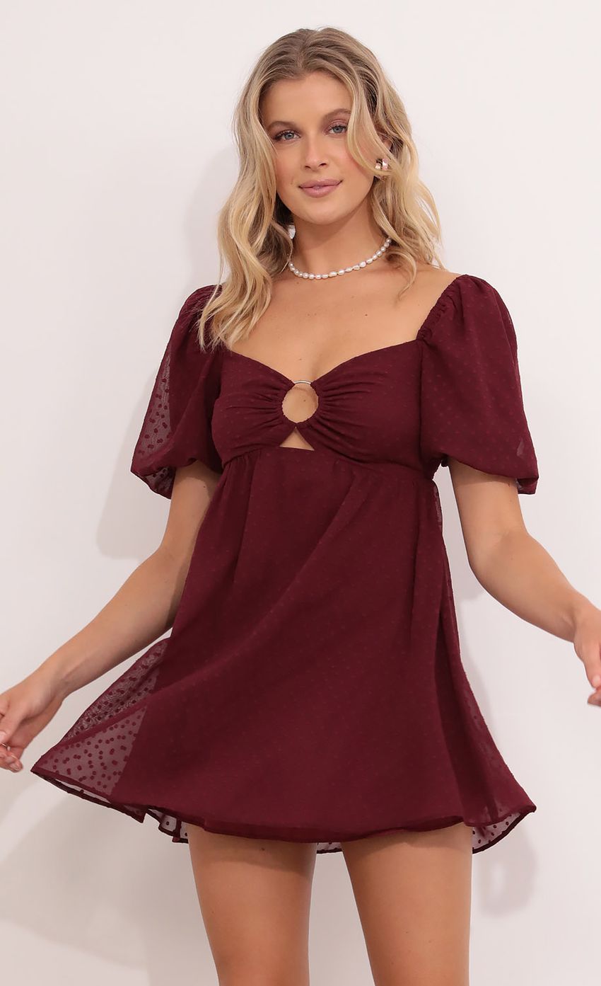 Picture Baby Doll Dress in Burgundy. Source: https://media-img.lucyinthesky.com/data/Aug21_2/850xAUTO/1V9A0893.JPG