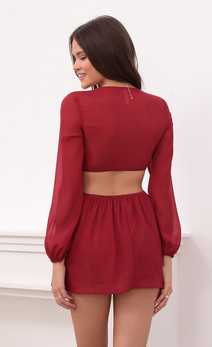 Picture Cutout Dress in Burgundy. Source: https://media-img.lucyinthesky.com/data/Aug21_2/850xAUTO/1V9A7755.JPG