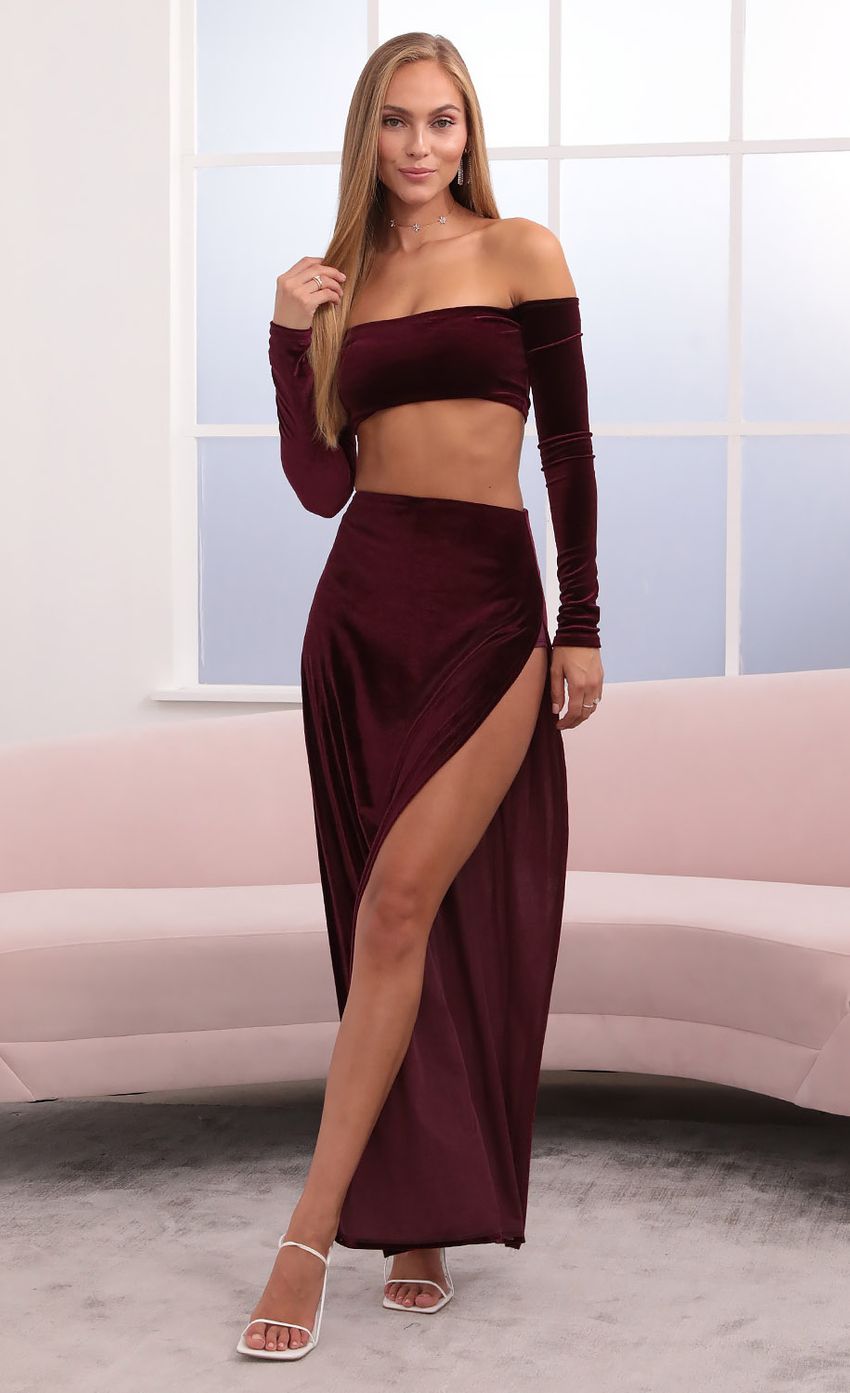 Picture Milan Maxi Set in Burgundy. Source: https://media-img.lucyinthesky.com/data/Aug21_2/850xAUTO/1V9A8909.JPG