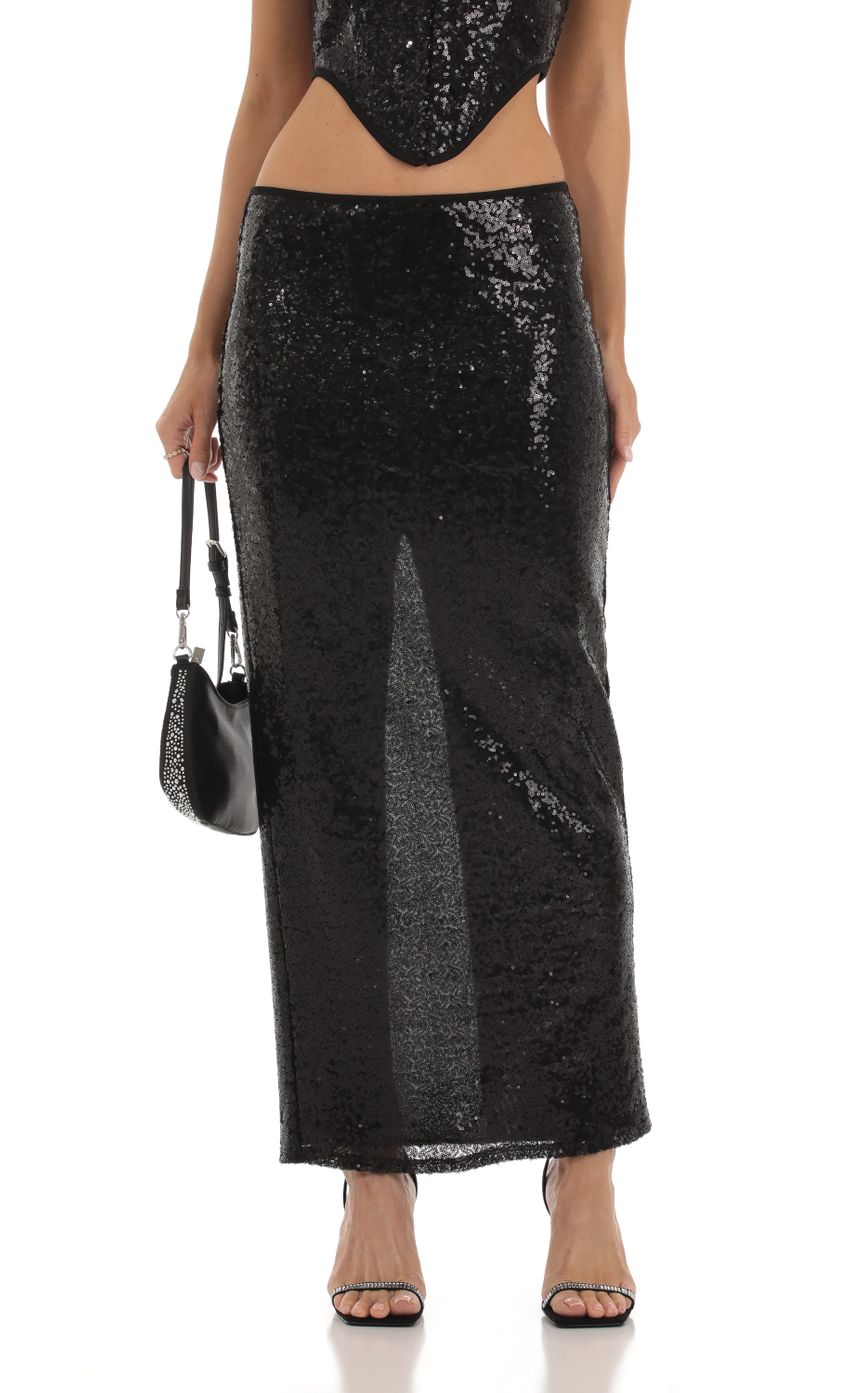 Picture Nilakanta Sequin Corset Two Piece Set in Black. Source: https://media-img.lucyinthesky.com/data/Aug23/850xAUTO/1a4379be-6e5b-497b-a097-5322ec69629b.jpg