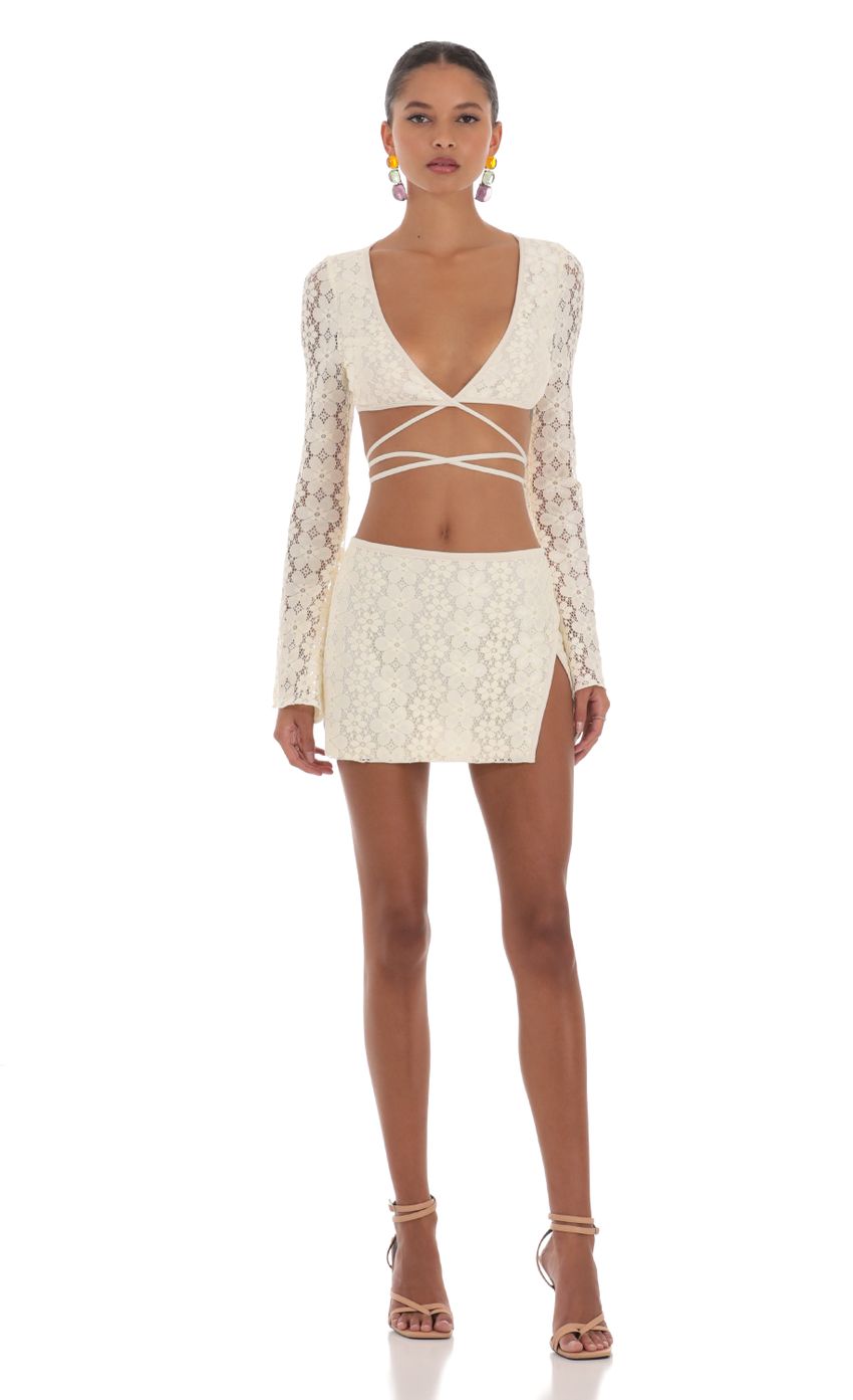 Picture Lace Two Piece Set in Cream. Source: https://media-img.lucyinthesky.com/data/Aug23/850xAUTO/bbbfd5fb-3f99-498a-8451-3ee9bc4dcddd.jpg