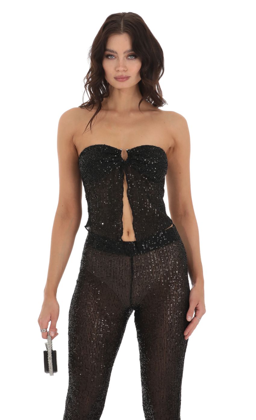 Picture Amiya Sequin Two Piece Set in Black. Source: https://media-img.lucyinthesky.com/data/Aug23/850xAUTO/ee2aa592-8c2e-439c-a274-293ca324eab0.jpg