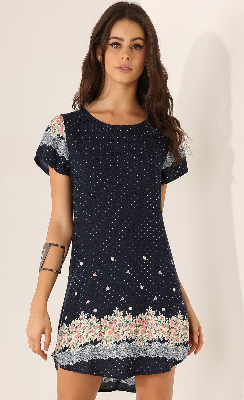Picture CANDY STATION DRESS. Source: https://media-img.lucyinthesky.com/data/Dec14_2/850xAUTO/0Y5A2990.JPG
