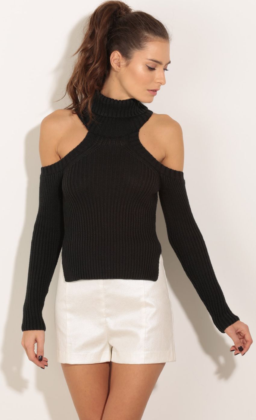 Picture Off-The-Shoulder Jumper In Black. Source: https://media-img.lucyinthesky.com/data/Dec15_2/850xAUTO/0Y5A0492.JPG