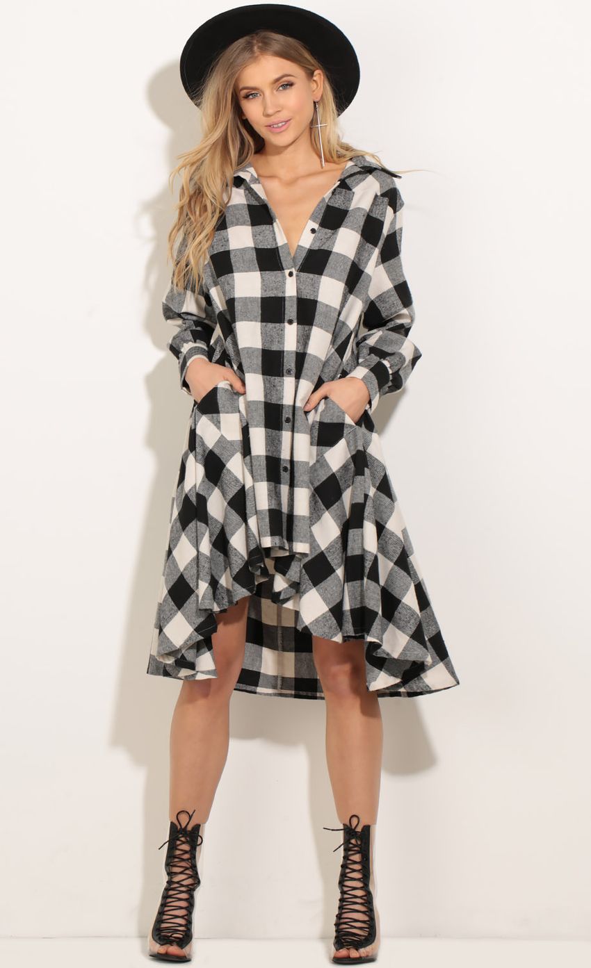 Picture Flannel Button-Up Dress Jacket. Source: https://media-img.lucyinthesky.com/data/Dec16_1/850xAUTO/0Y5A9788.JPG