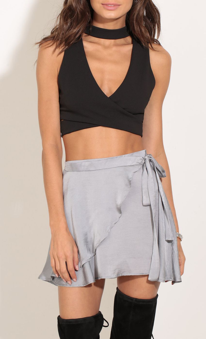 Picture High Neck Plunge Crop Top. Source: https://media-img.lucyinthesky.com/data/Dec16_2/850xAUTO/0Y5A8692.JPG