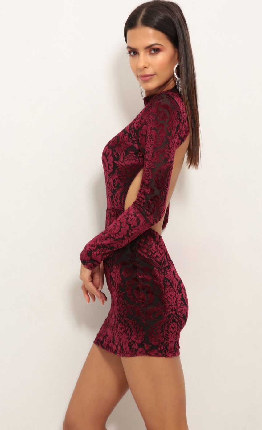 Picture Chloe Open Back Dress in Burgundy. Source: https://media-img.lucyinthesky.com/data/Dec18_2/850xAUTO/0Y5A7657.JPG