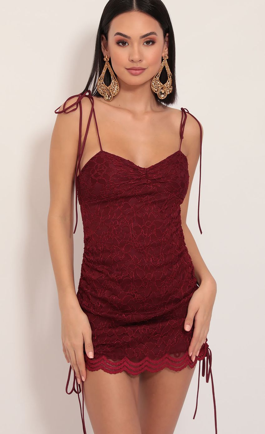 Picture Pierra Scalloped Lace Dress in Merlot. Source: https://media-img.lucyinthesky.com/data/Dec19_1/850xAUTO/781A1053.JPG