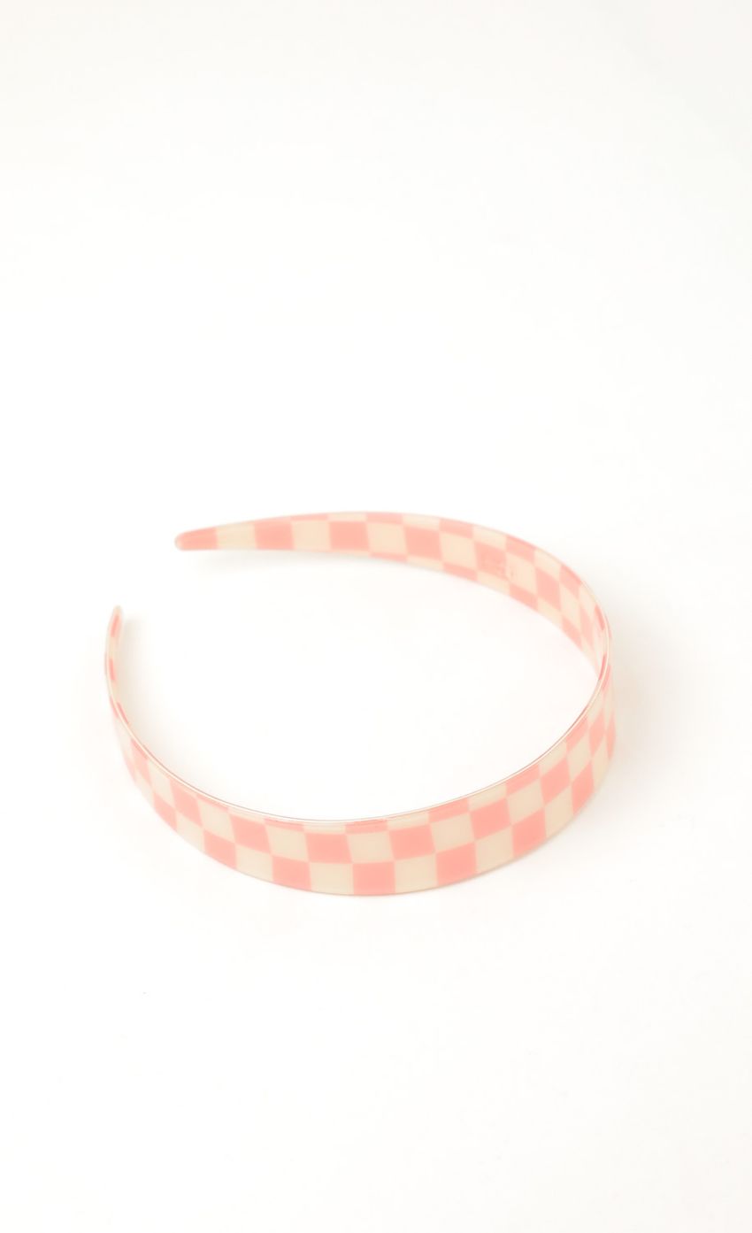 Picture Make Your Move Checker Headband in Pink. Source: https://media-img.lucyinthesky.com/data/Dec21_1/850xAUTO/1J7A0002.JPG