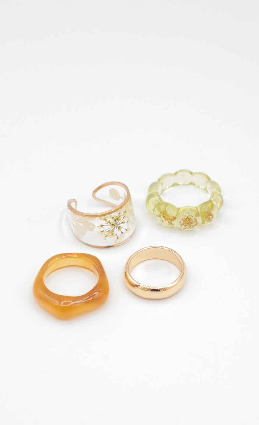 Picture Garden Of Eden Ring Set. Source: https://media-img.lucyinthesky.com/data/Dec21_1/850xAUTO/1J7A9126.JPG