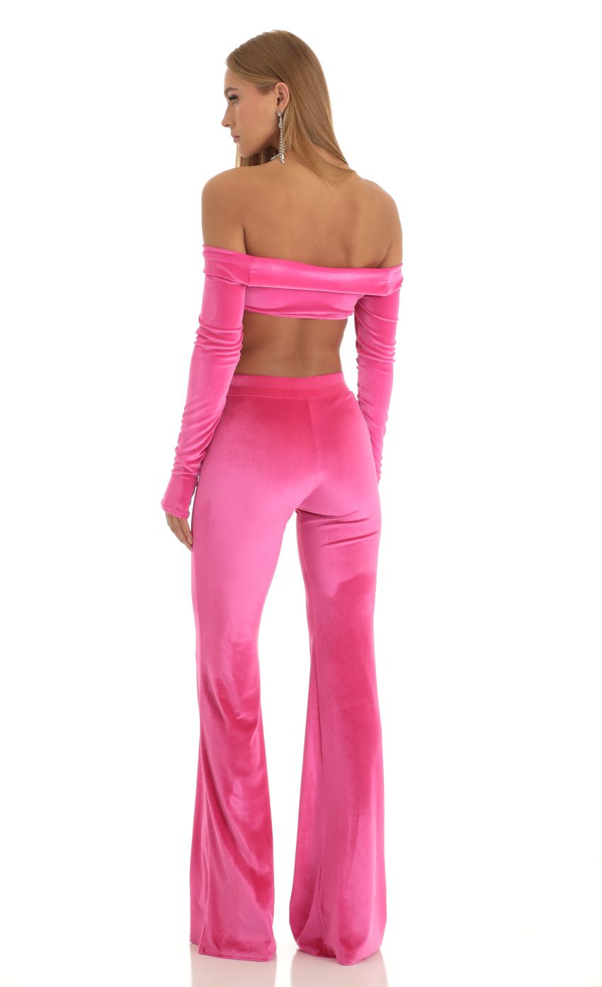 Picture Velvet Two Piece Pant Set in Hot Pink. Source: https://media-img.lucyinthesky.com/data/Dec22/850xAUTO/34fc6e82-c4f1-4078-aa6e-1ca718ec692a.jpg