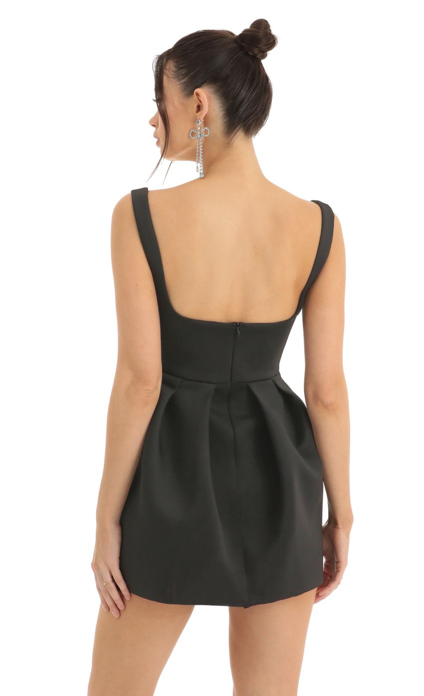 Picture A-Line Dress in Black. Source: https://media-img.lucyinthesky.com/data/Dec22/850xAUTO/b54c0eb7-2ab0-4620-bc25-0921a17a304a.jpg