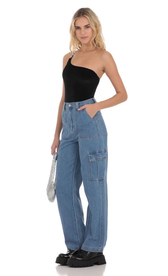 Wide Leg Cargo Jeans in Light Denim