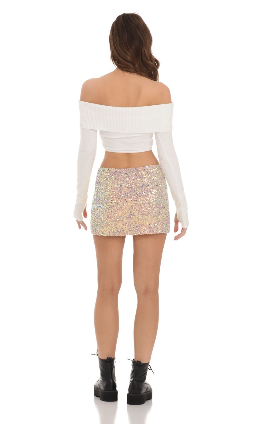 Picture Iridescent Sequin Slit Skirt in Dusty Rose. Source: https://media-img.lucyinthesky.com/data/Dec23/850xAUTO/4ffce846-53d2-47ec-b713-925eba83d27b.jpg