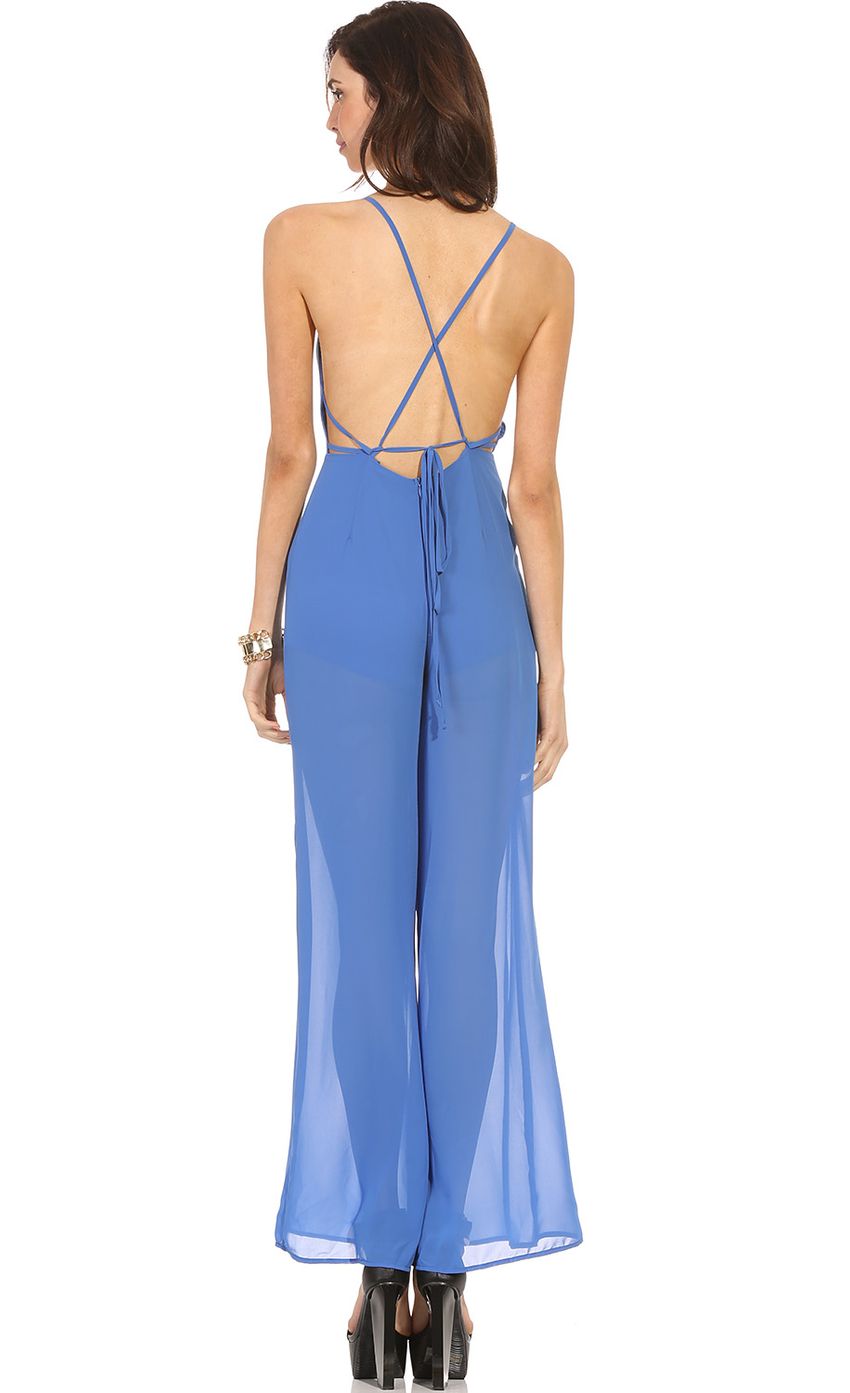 Picture MOMENTS PASS JUMPSUIT IN BLUE. Source: https://media-img.lucyinthesky.com/data/Feb14_2/850xAUTO/0Y5A2282.JPG