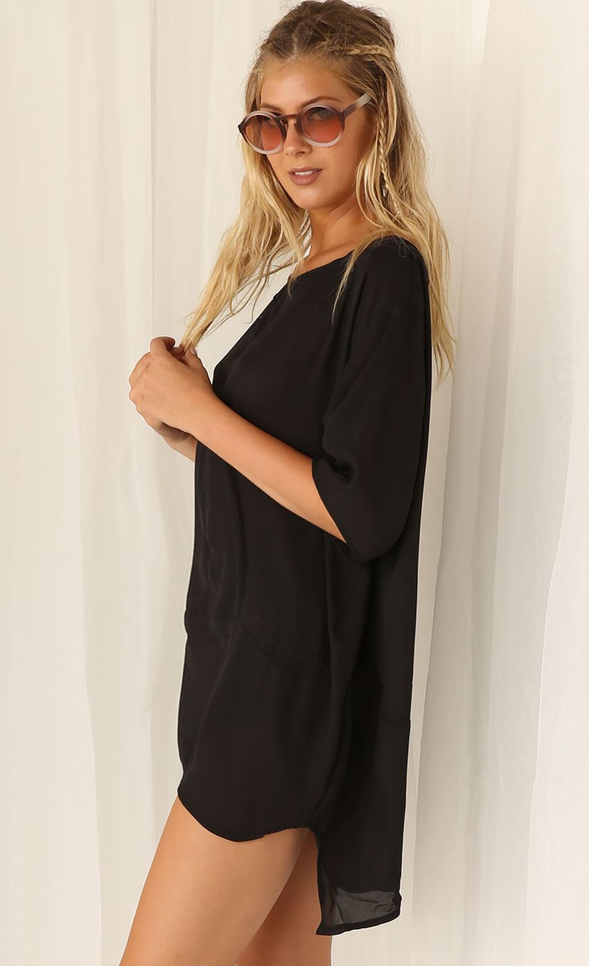 Picture BLACK CHIFFON DAY DRESS. Source: https://media-img.lucyinthesky.com/data/Feb15_2/850xAUTO/0Y5A4061.JPG