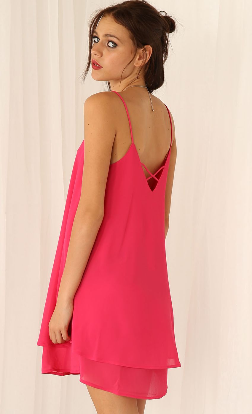 Picture Pink Double Layered Chiffon Dress. Source: https://media-img.lucyinthesky.com/data/Feb15_2/850xAUTO/0Y5A7023.JPG