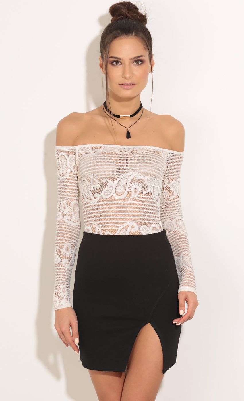 Picture Paisley And Stripes Off The Shoulder Bodysuit In White. Source: https://media-img.lucyinthesky.com/data/Feb16_1/850xAUTO/0Y5A2319.JPG