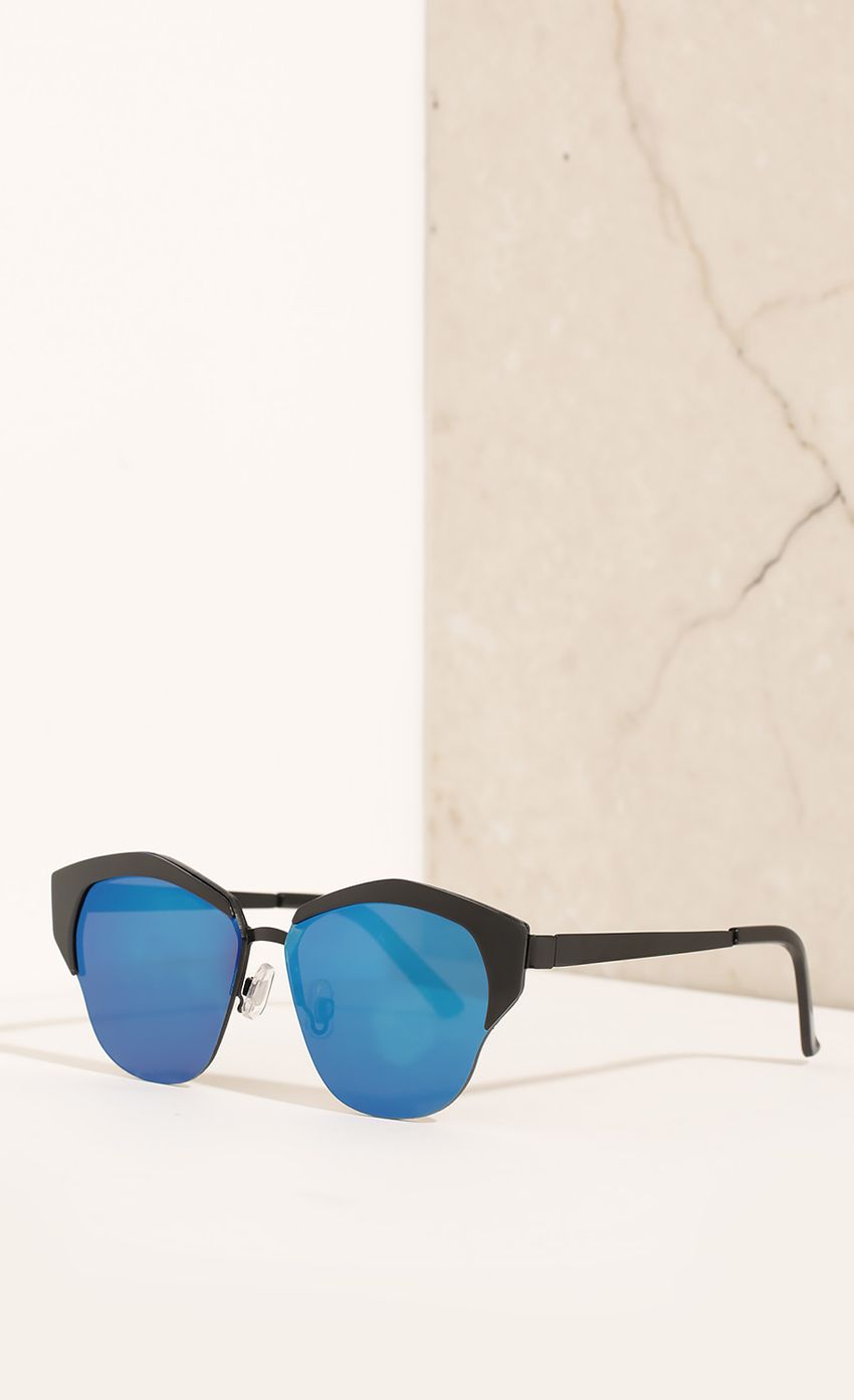 Picture Chrome Wayfarer Sunglasses In Cool Blue. Source: https://media-img.lucyinthesky.com/data/Feb16_1/850xAUTO/0Y5A3037.JPG