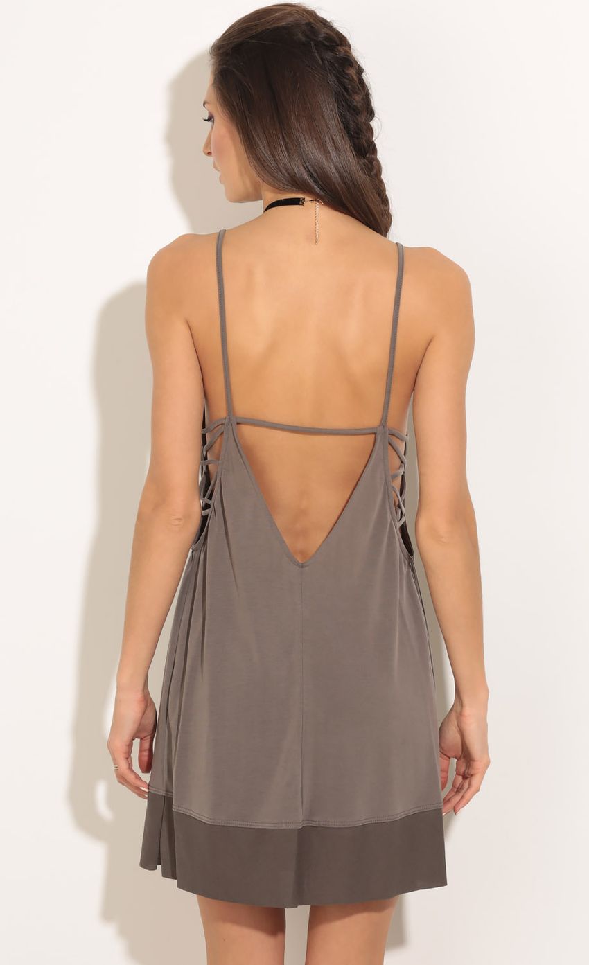 Picture Dual Shade Shift Dress In Mocha. Source: https://media-img.lucyinthesky.com/data/Feb16_1/850xAUTO/0Y5A6472.JPG