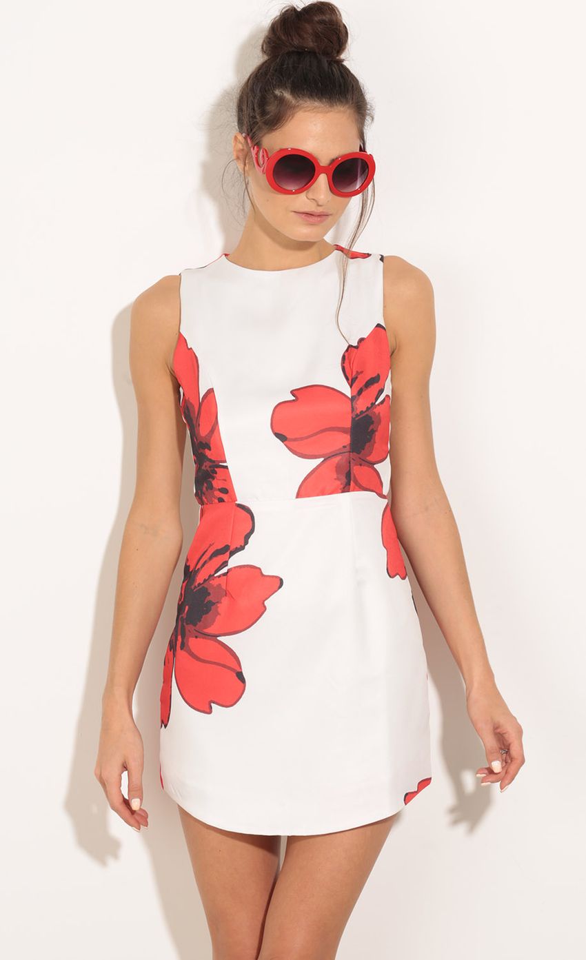 Picture Floral Watercolor Bodycon Dress In White And Red. Source: https://media-img.lucyinthesky.com/data/Feb16_1/850xAUTO/0Y5A7847.JPG