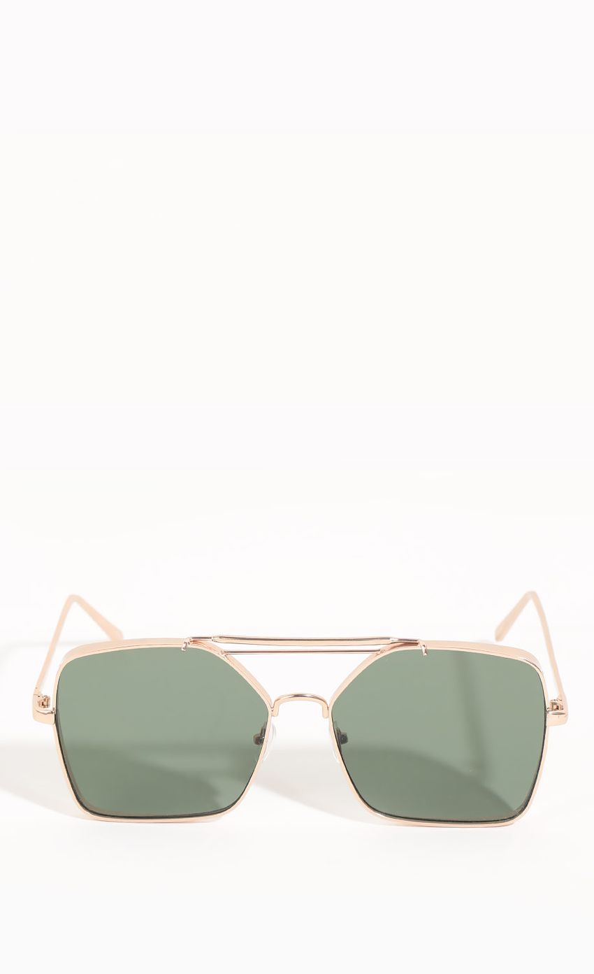 Picture Squared Lens Aviator Sunglasses In Green And Gold. Source: https://media-img.lucyinthesky.com/data/Feb17_1/850xAUTO/0Y5A8778.JPG