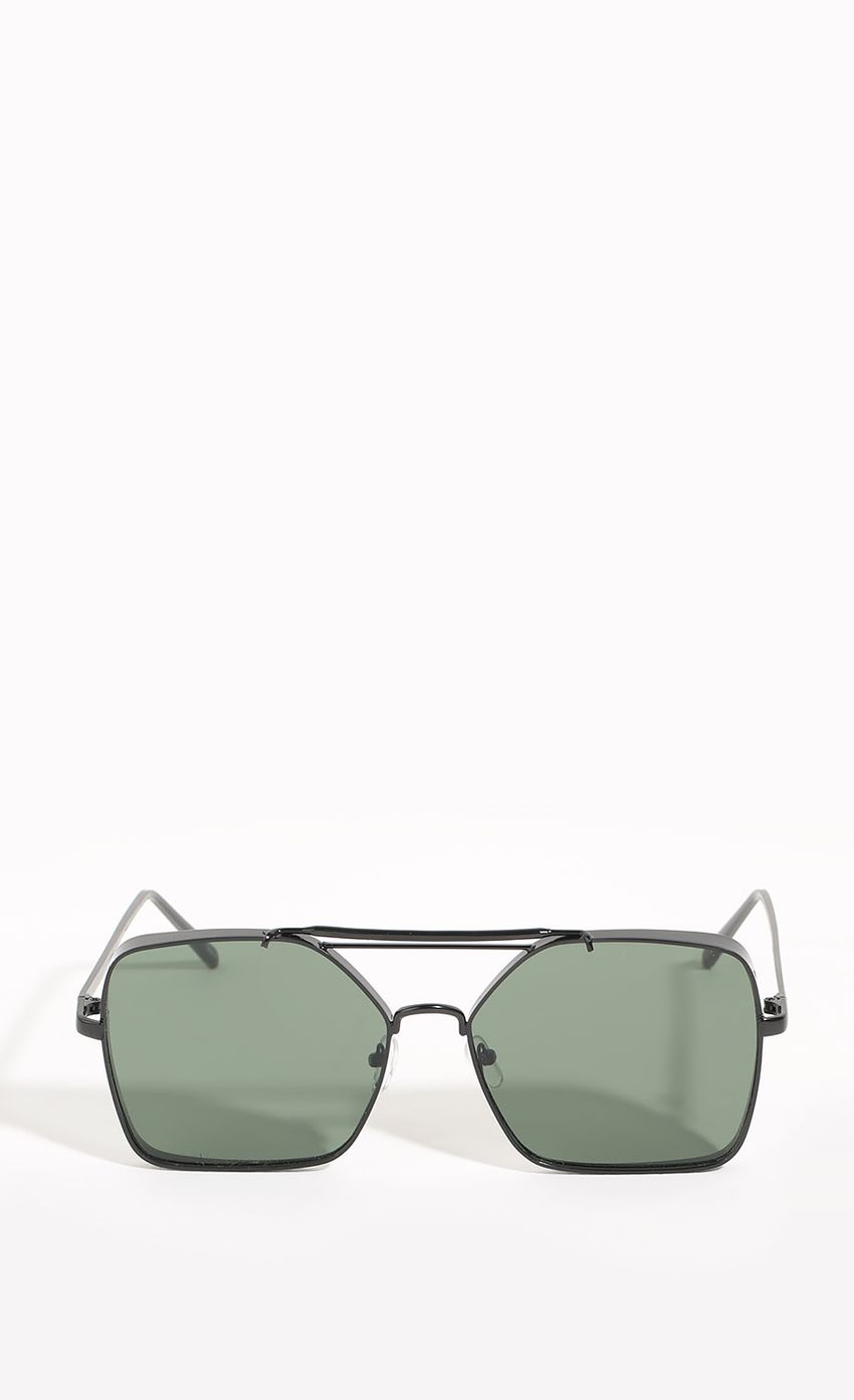 Picture Squared Lens Aviator Sunglasses In Green And Black. Source: https://media-img.lucyinthesky.com/data/Feb17_1/850xAUTO/0Y5A8783.JPG