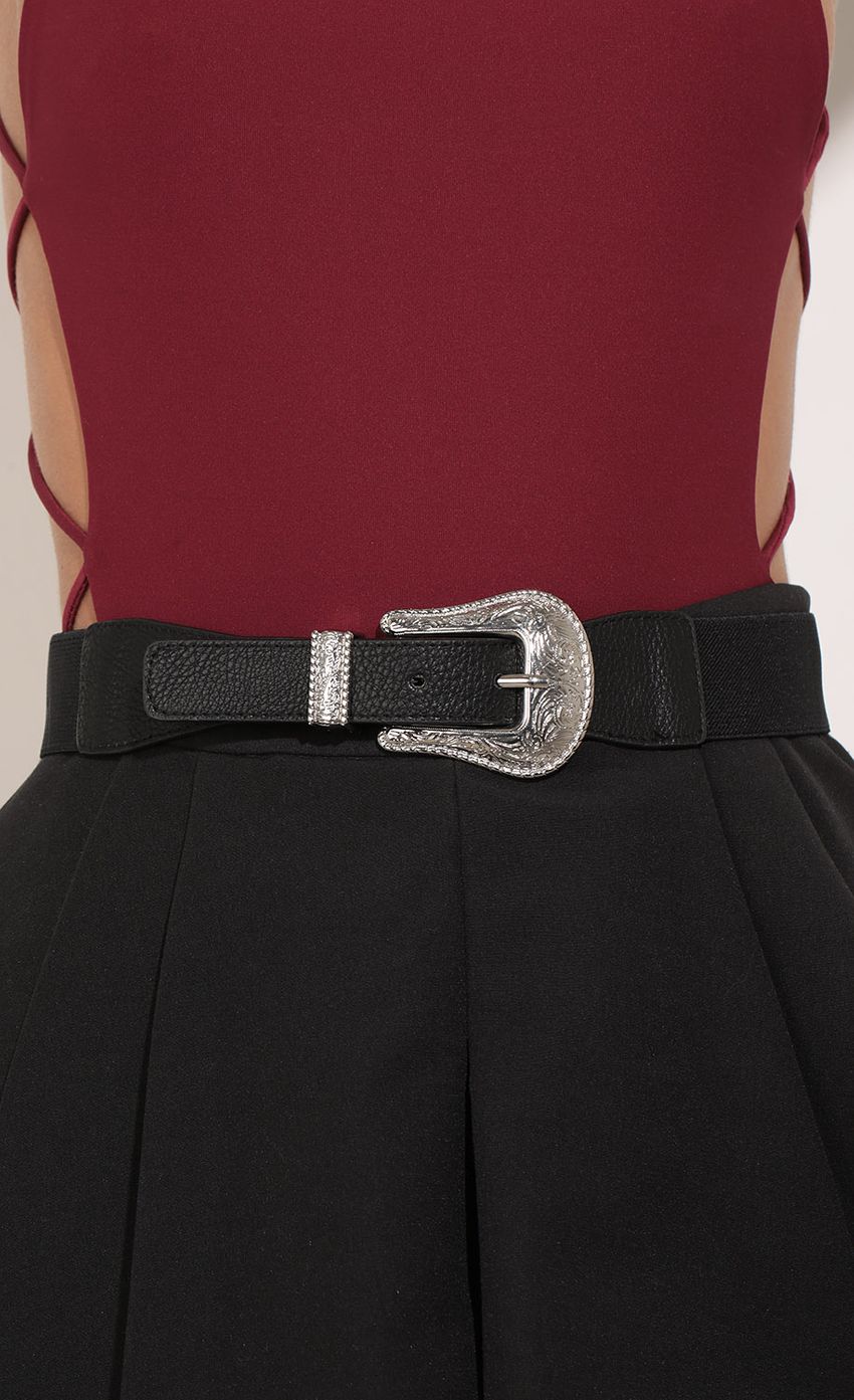 Picture Embellished Buckle Faux Leather Waist Belt. Source: https://media-img.lucyinthesky.com/data/Feb17_2/850xAUTO/0Y5A1423.JPG
