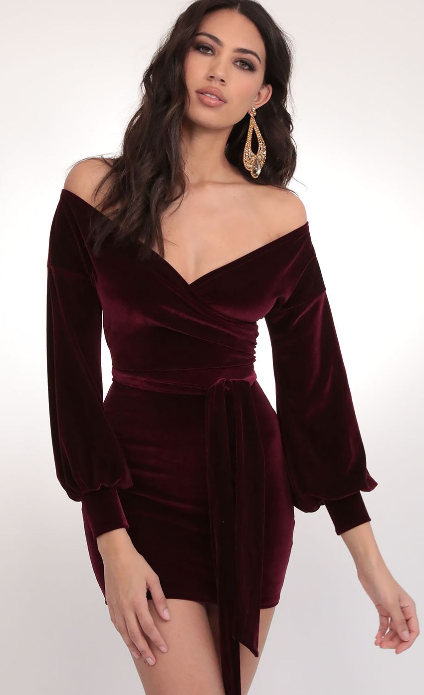 Picture Off The Shoulder Wine Velvet Dress. Source: https://media-img.lucyinthesky.com/data/Feb20_1/850xAUTO/781A3533.JPG