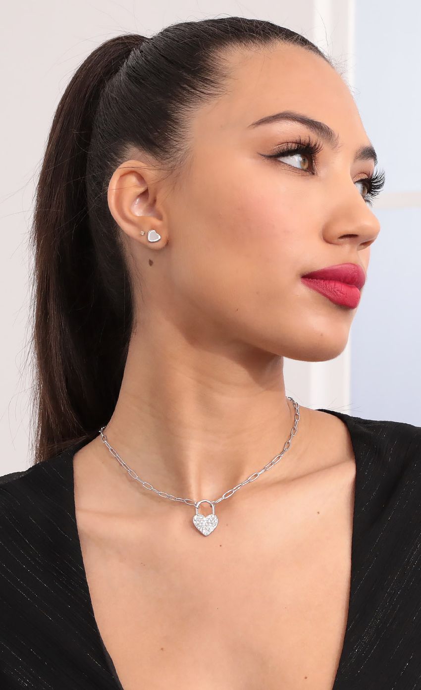 Picture Lock To My Heart Silver Choker Set. Source: https://media-img.lucyinthesky.com/data/Feb21_1/850xAUTO/1V9A2640.JPG