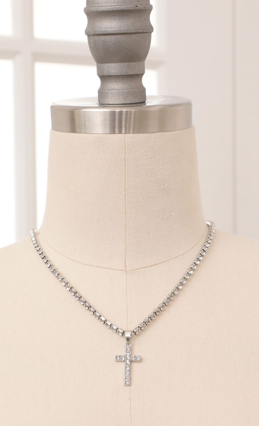 Picture Silver Cross Tennis Necklace. Source: https://media-img.lucyinthesky.com/data/Feb21_1/850xAUTO/AT2A9242_COPY.JPG
