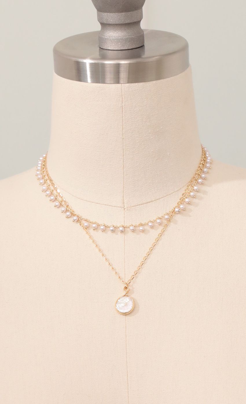 Picture Pearl Beads and Stone Drop Necklace. Source: https://media-img.lucyinthesky.com/data/Feb21_2/850xAUTO/AT2A6052_COPY.JPG