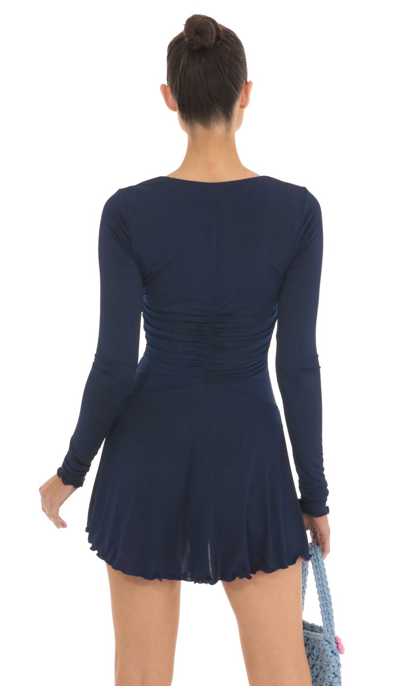 Picture Ruched Sweetheart Neck Dress in Navy. Source: https://media-img.lucyinthesky.com/data/Feb23/850xAUTO/122887c7-d5e1-4d22-bd2b-080c05d3ca0f.jpg
