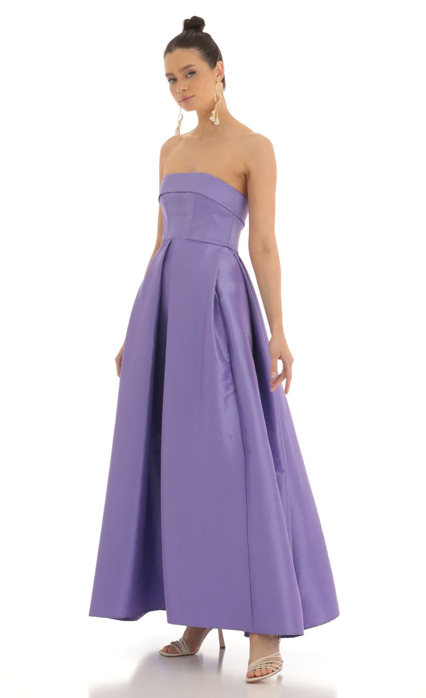 Picture Strapless Corset Maxi Dress in Purple. Source: https://media-img.lucyinthesky.com/data/Feb23/850xAUTO/414e8588-8941-491f-875e-41000cfe95a3.jpg