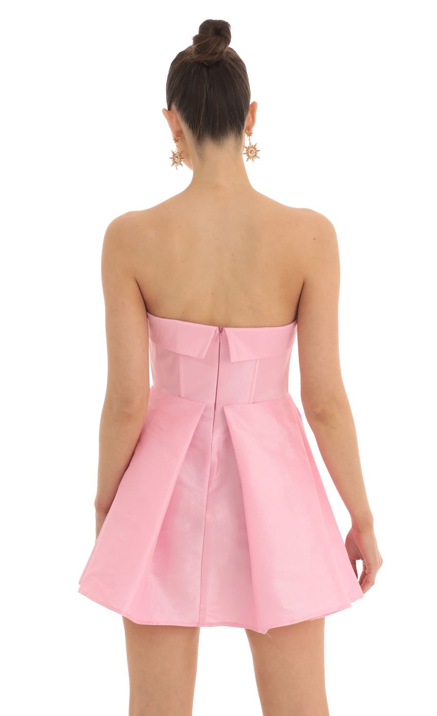 Picture A-LIne Strapless Dress in Pink. Source: https://media-img.lucyinthesky.com/data/Feb23/850xAUTO/4c25f9ba-28c1-414a-9078-b2d7637b022b.jpg
