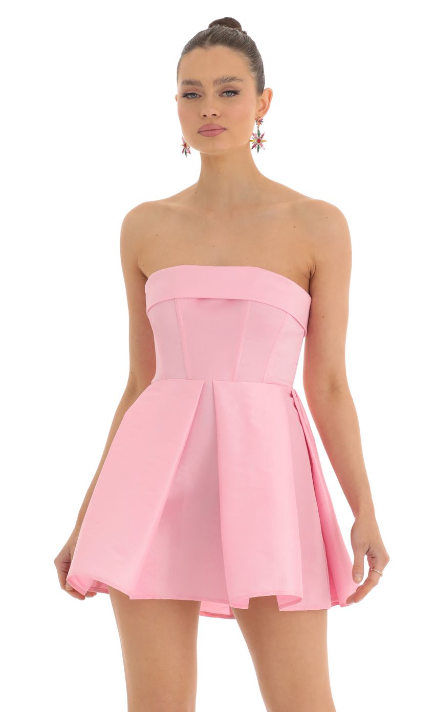 Picture A-LIne Strapless Dress in Pink. Source: https://media-img.lucyinthesky.com/data/Feb23/850xAUTO/4eee0bf6-adde-4c19-bf45-f78948babebf.jpg