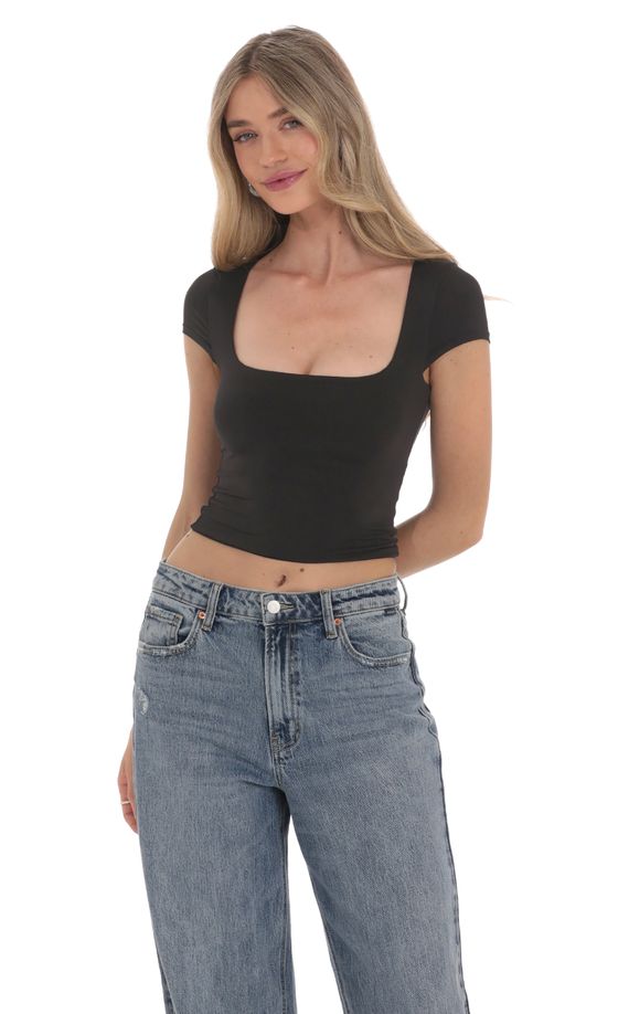 Short Sleeve Crop Top in Black
