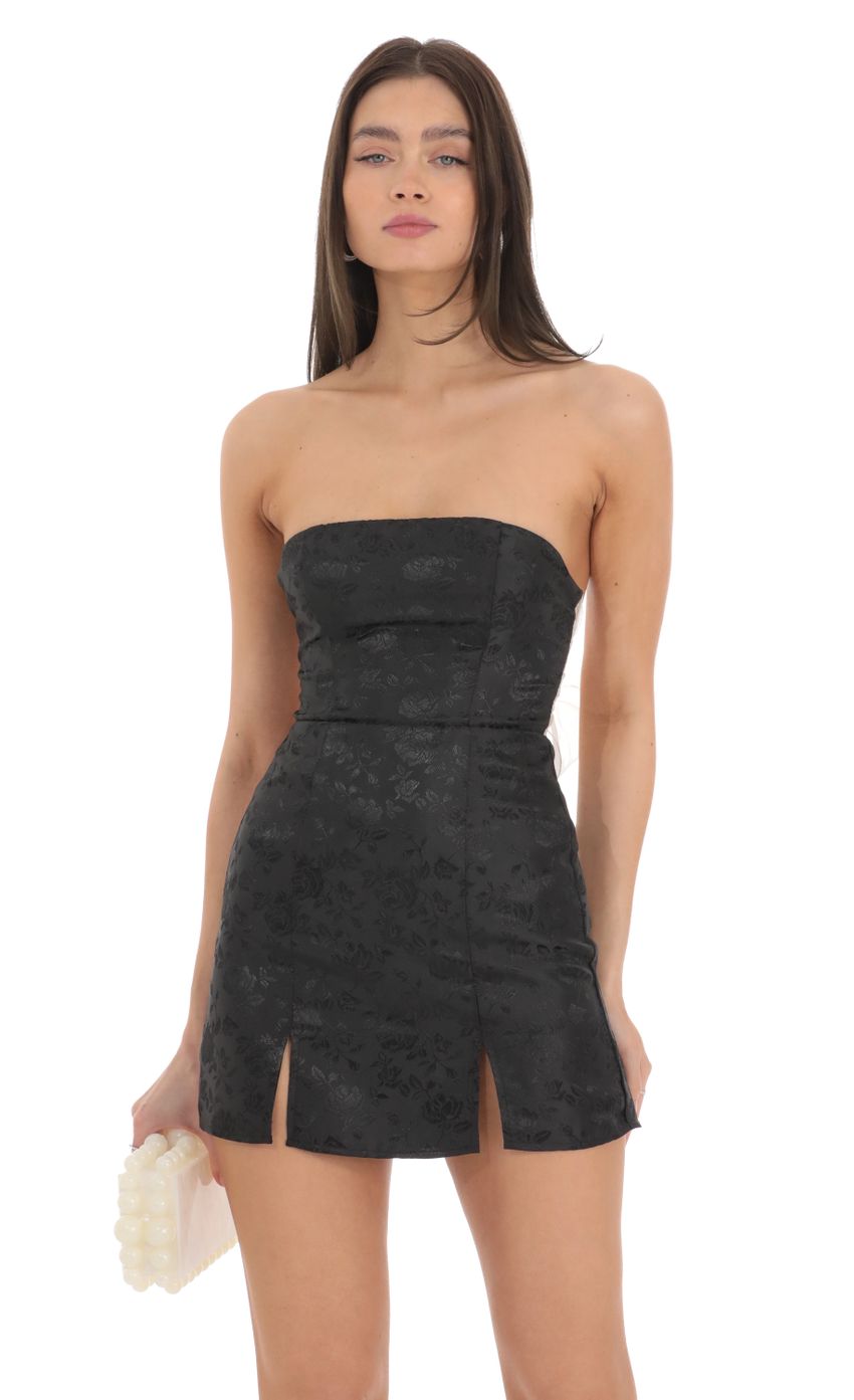 Picture Jacquard Back Bow Strapless Dress in Black. Source: https://media-img.lucyinthesky.com/data/Feb24/850xAUTO/42be21a3-9bd1-4a6b-91ee-f48ecfdf7986.jpg