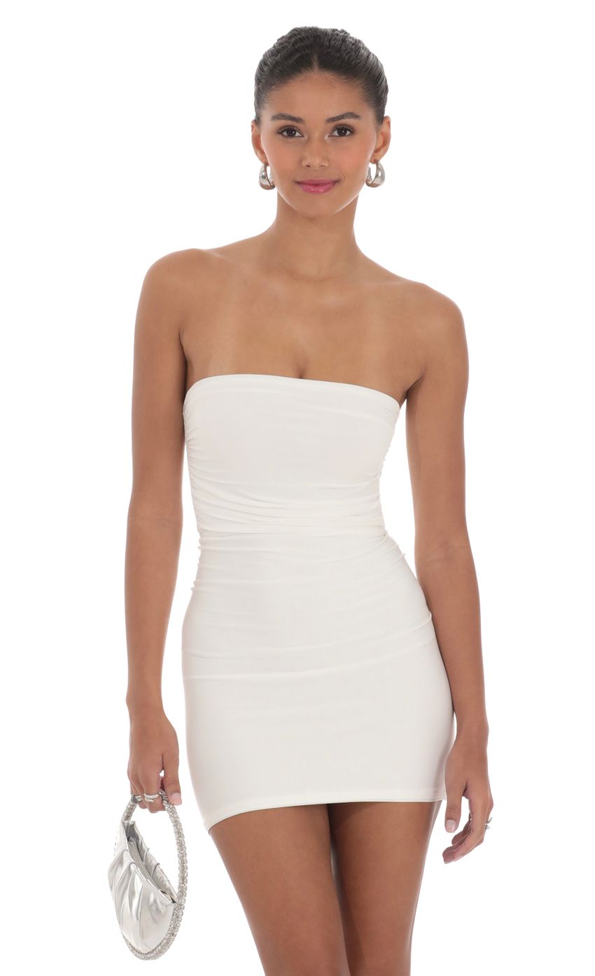 Picture Back Cutout Strapless Dress in White. Source: https://media-img.lucyinthesky.com/data/Feb24/850xAUTO/5a3ccc48-a167-4b07-af87-c716915fa8a6.jpg