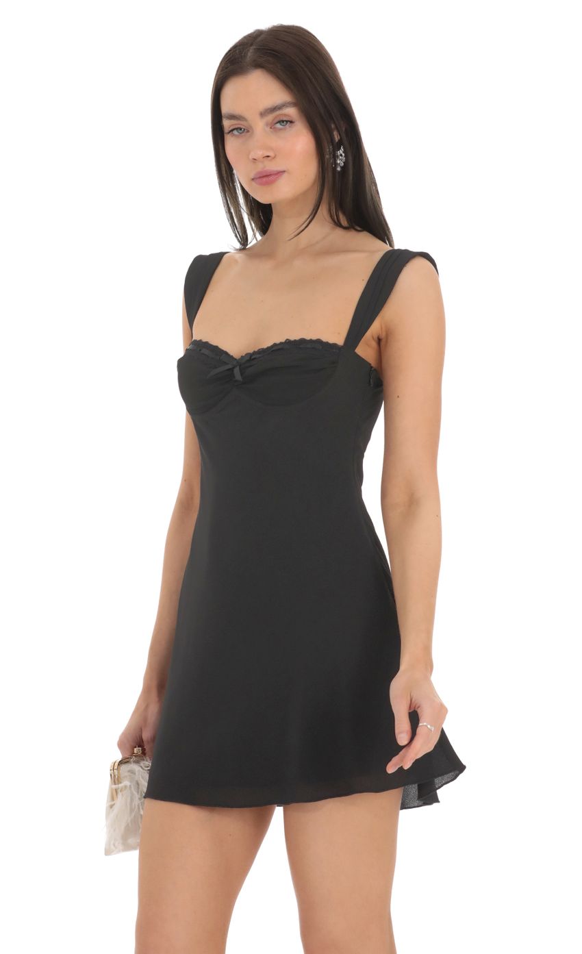 Picture Sweetheart Neck Flare Dress in Black. Source: https://media-img.lucyinthesky.com/data/Feb24/850xAUTO/6cd15289-c5e4-4417-a56f-116040181dc1.jpg