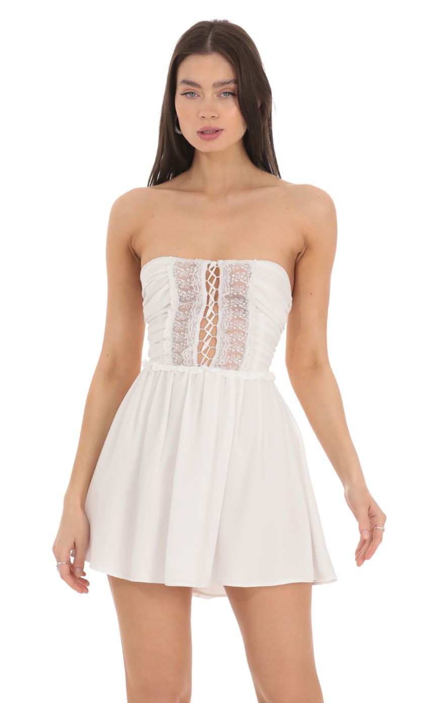 Picture Front Lace Chiffon Strapless Dress in White. Source: https://media-img.lucyinthesky.com/data/Feb24/850xAUTO/acde54b6-7774-47b8-809e-3386cdbeb15d.jpg