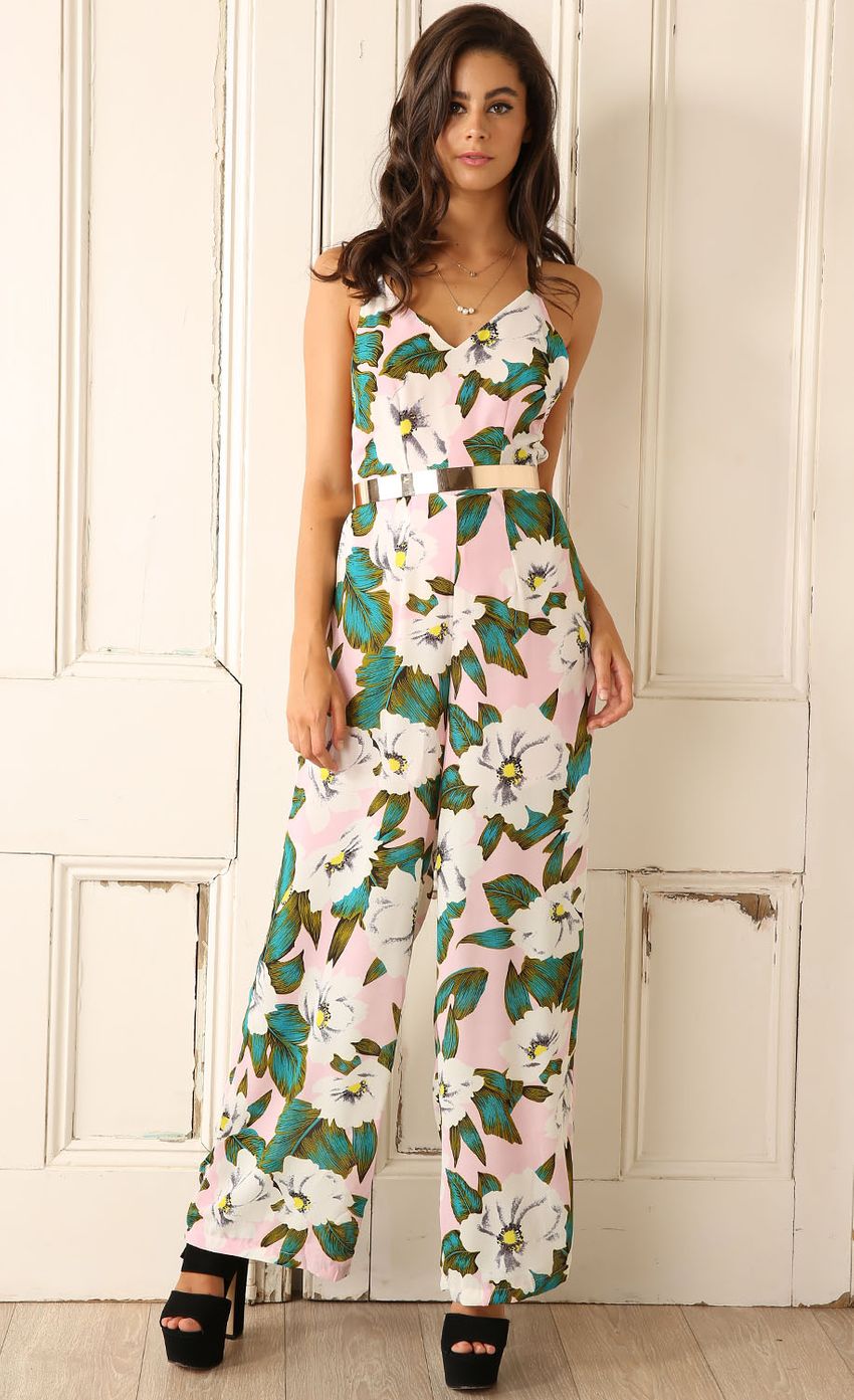 Picture FOLLOW THE FLORALS JUMPSUIT. Source: https://media-img.lucyinthesky.com/data/Jan15_2/850xAUTO/0Y5A5103.JPG