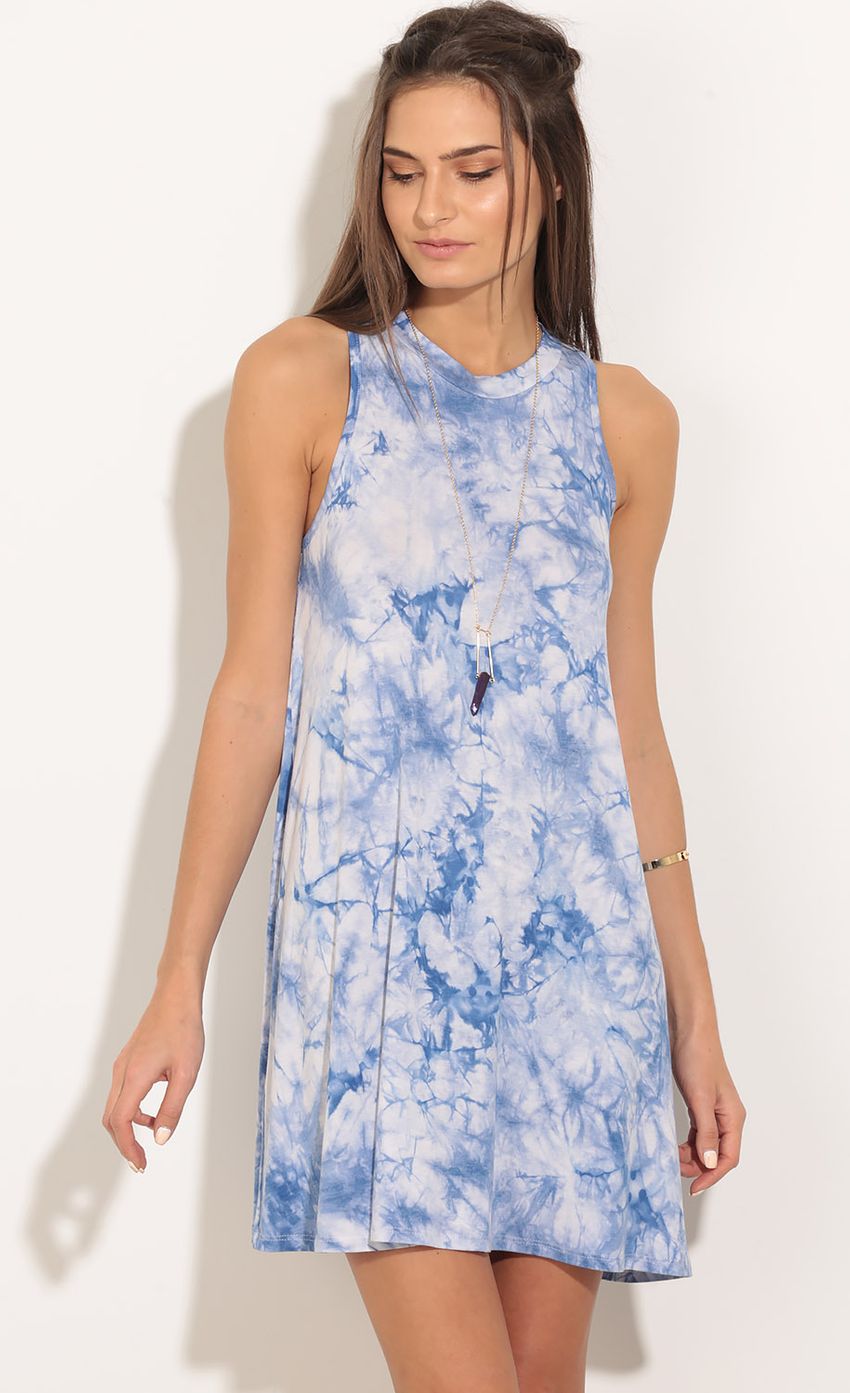 Picture Cloud Nine Shift Dress In Blue. Source: https://media-img.lucyinthesky.com/data/Jan16_2/850xAUTO/0Y5A75251.JPG