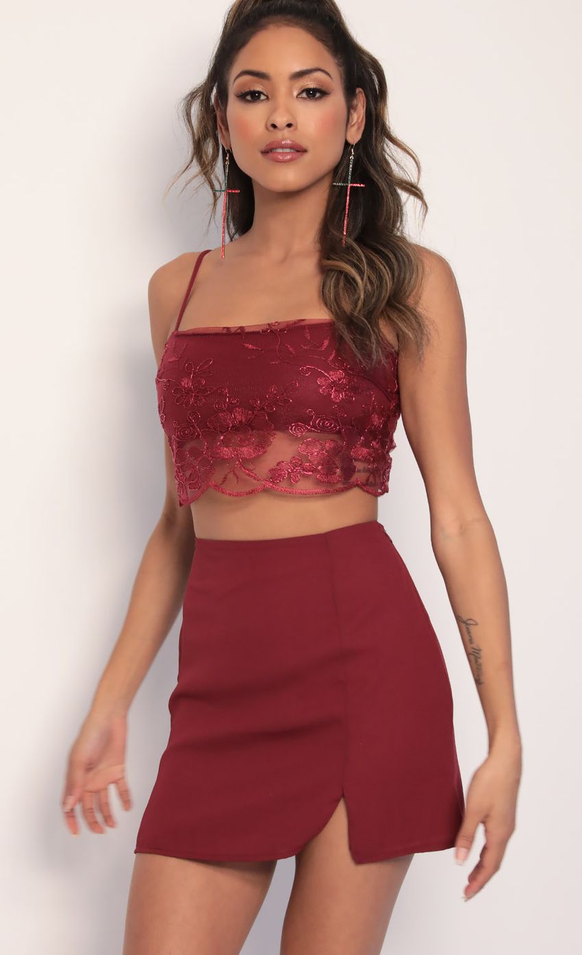 Picture Divine Gold Embroidered Lace Set in Merlot. Source: https://media-img.lucyinthesky.com/data/Jan20_2/850xAUTO/781A3189.JPG