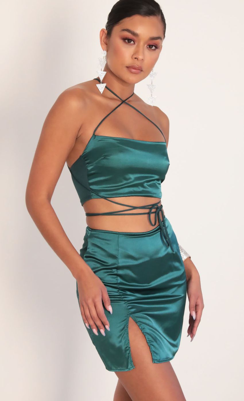 Picture Satin Slit Set in Hunter Green. Source: https://media-img.lucyinthesky.com/data/Jan20_2/850xAUTO/781A4014.JPG