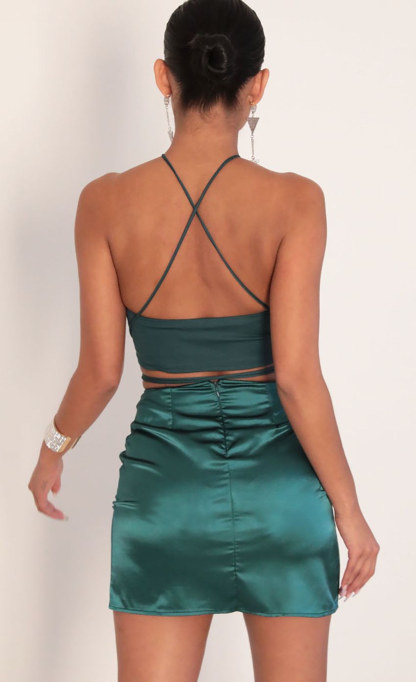 Picture Satin Slit Set in Hunter Green. Source: https://media-img.lucyinthesky.com/data/Jan20_2/850xAUTO/781A4061.JPG