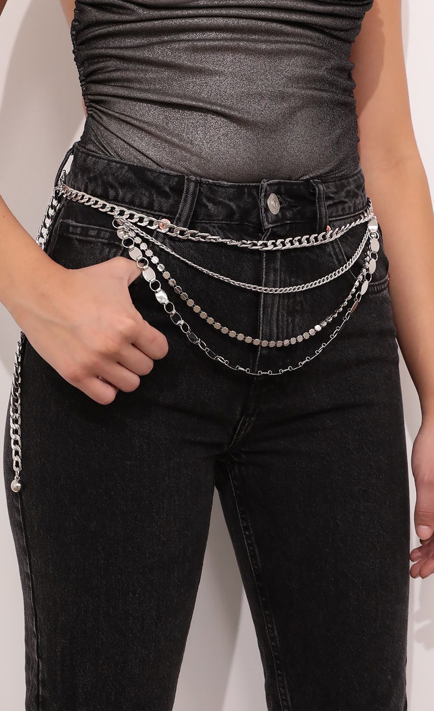 Picture Multi Chain Belt in Silver. Source: https://media-img.lucyinthesky.com/data/Jan21_1/850xAUTO/1V9A5220.JPG